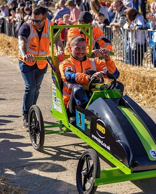 the hirdy boys - supersoap box team-2