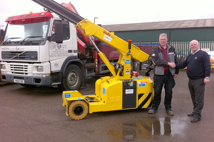 Hird supplies Valla mini crane to lift specialist