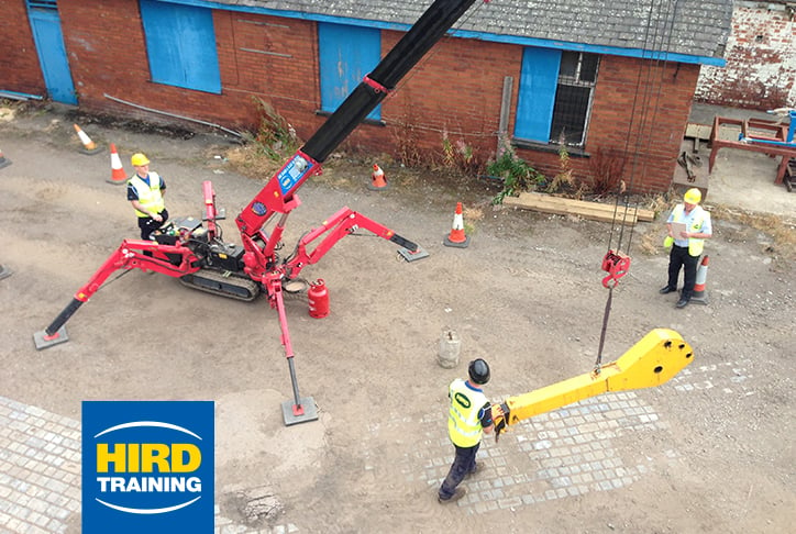 7 reasons to choose spider crane training with Hird
