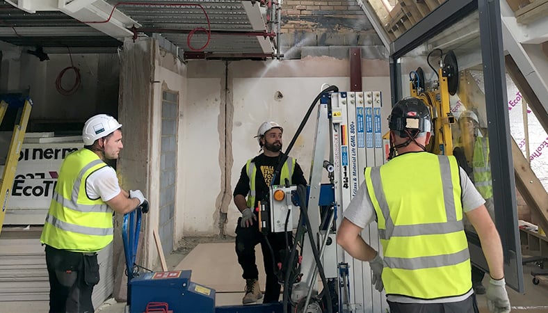 Material lift proves vital in London landmark renovation