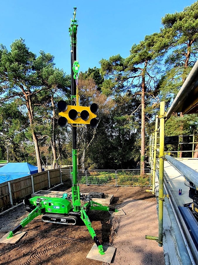 Product of the Month – Maeda MC305 all-electric spider crane