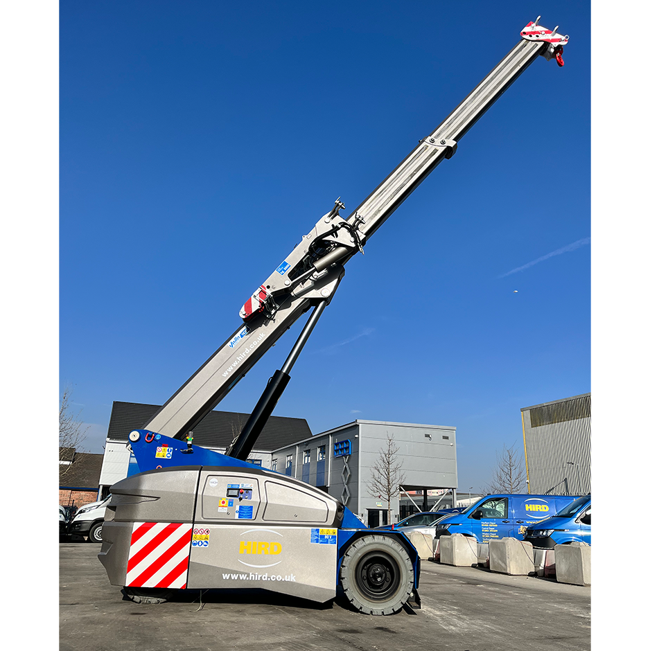 Valla-V110R-pick-and-carry-crane-boom-extended