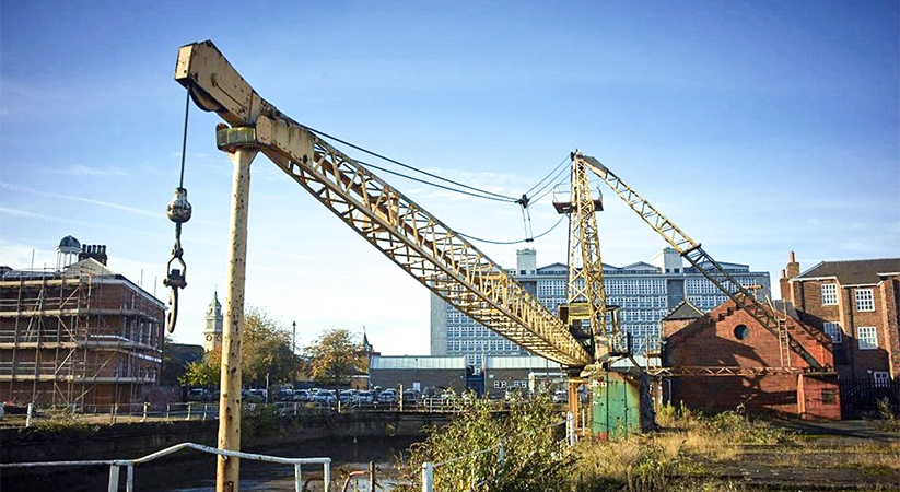 supporting a project to dismantle and restore a historical 18-tonne dock crane